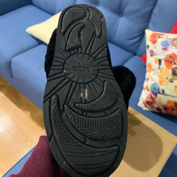 Black Patten Ugg’s size 5 with box! - Picture 3 of 5